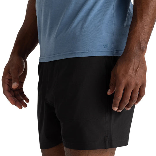 Free Fly Men's Lined Active Breeze Short - 5.5" Black Image 01