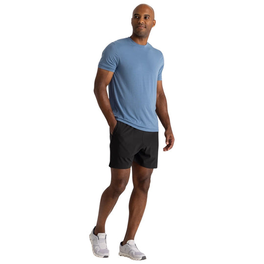 Free Fly Men's Lined Active Breeze Short - 5.5" Black Image 03