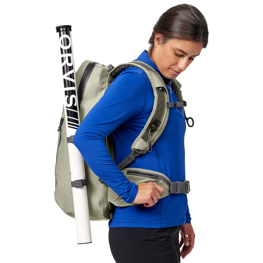 Orvis Pro Waterproof Backpack Cloudburst Image 05