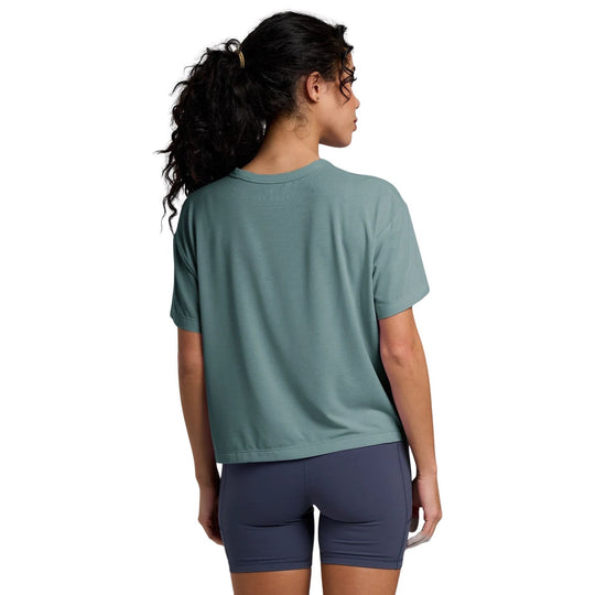 Free Fly Women's Elevate Lightweight Tee Stormy Sea Image 02