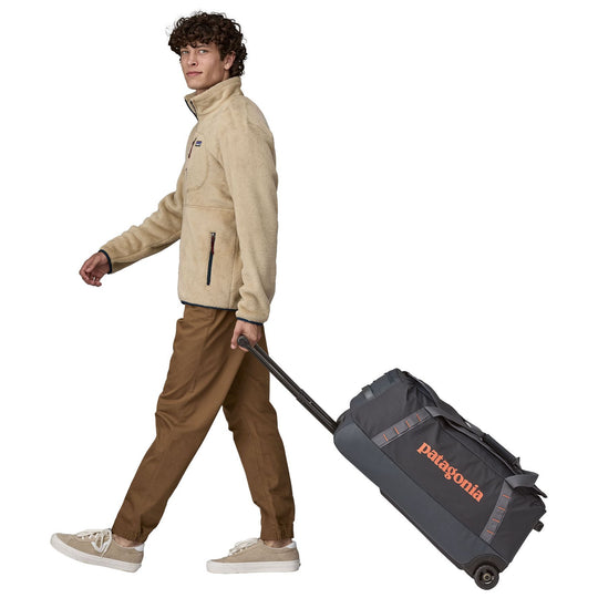 Patagonia Black Hole Wheeled Duffel 70L Smolder Blue Image 04