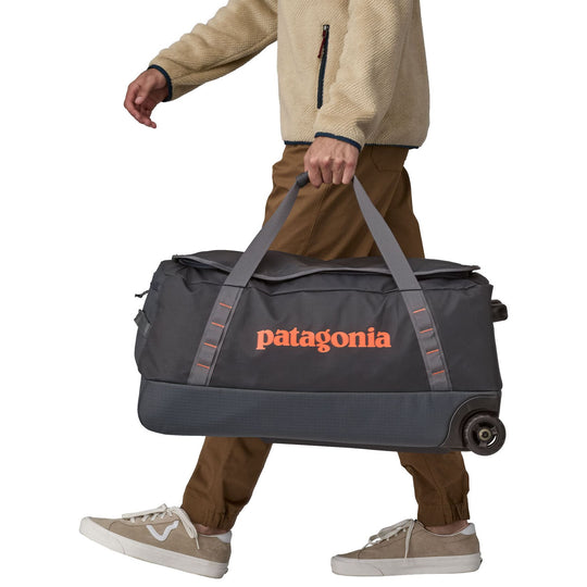 Patagonia Black Hole Wheeled Duffel 70L Smolder Blue Image 06