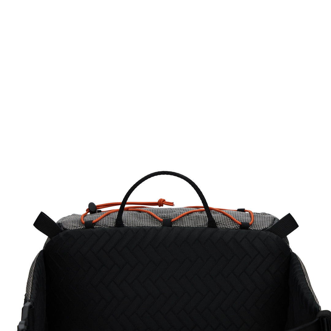 Simms Scout Hip Pack Black Magic Image 07