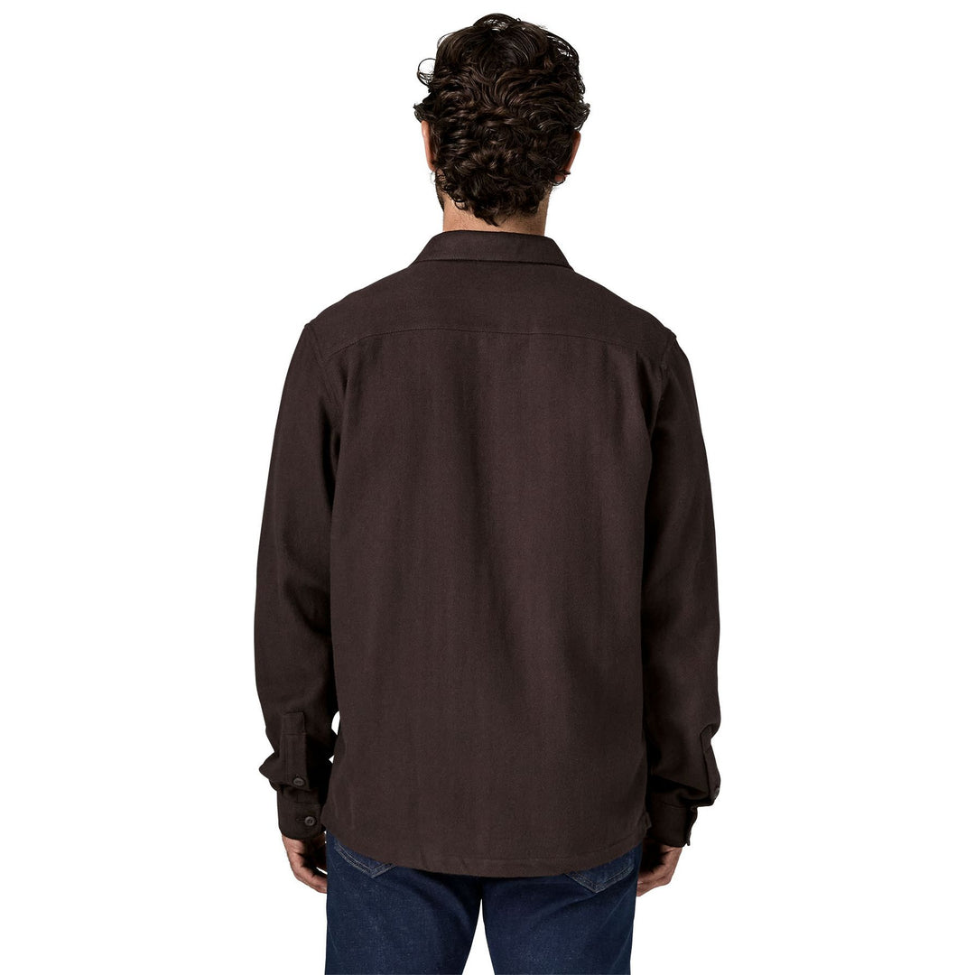 Patagonia Men's Fjord Flannel Shirt Mirror Weave: Den Brown Image 04