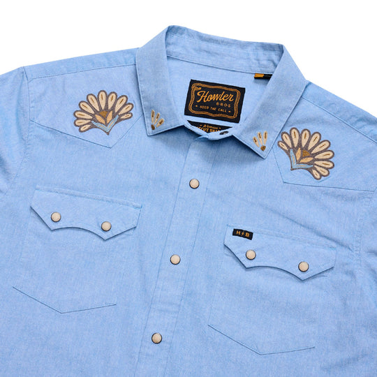 Howler Brothers Crosscut Deluxe Longsleeve Fanned Flora : Faded Blue Oxford Image 04